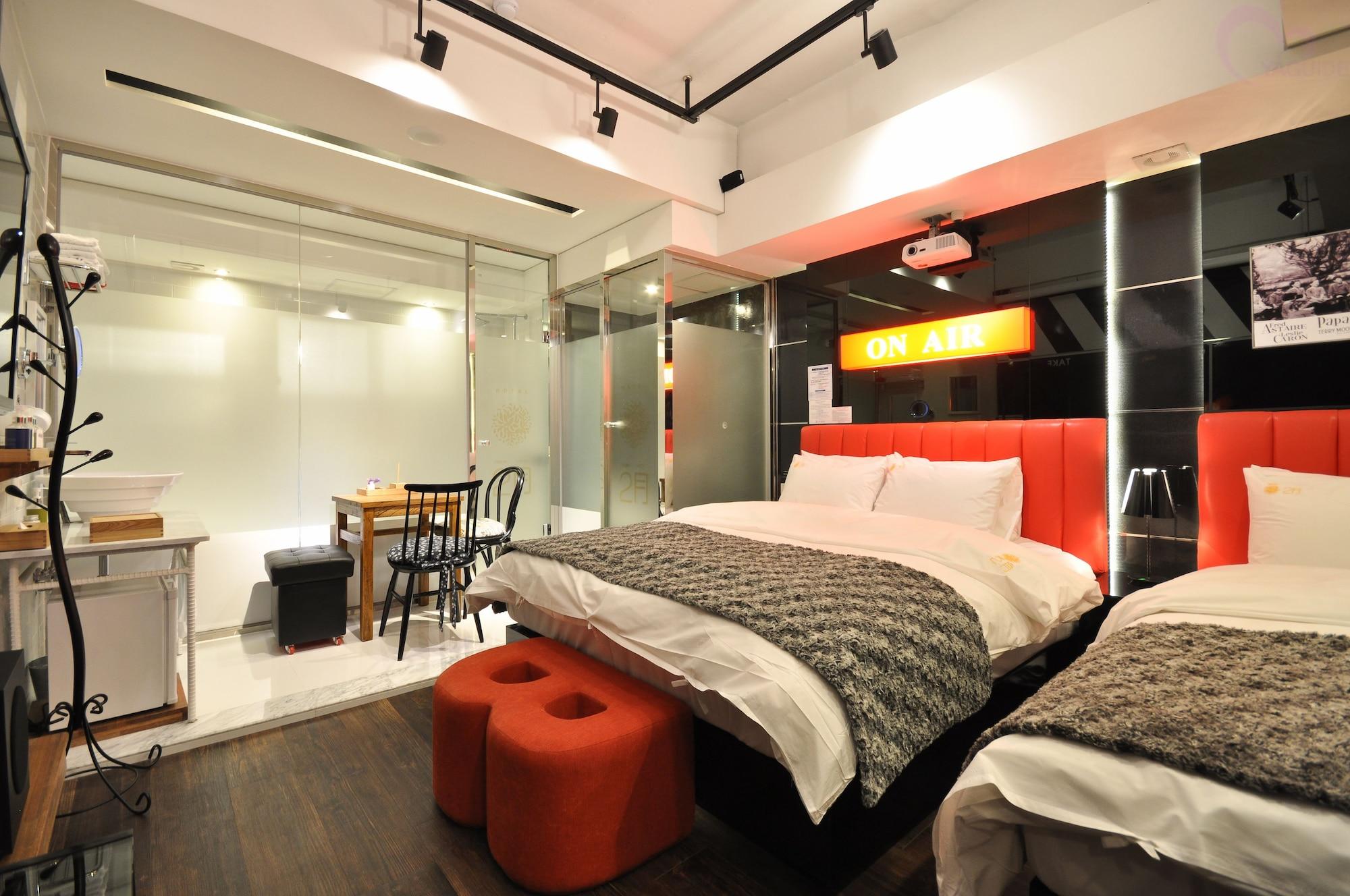 February Hotel Apsan Daegu Exterior photo