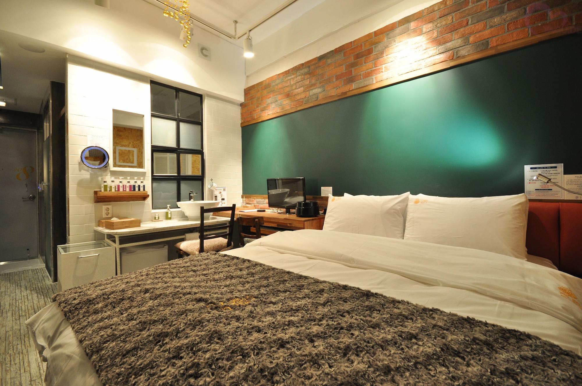 February Hotel Apsan Daegu Exterior photo