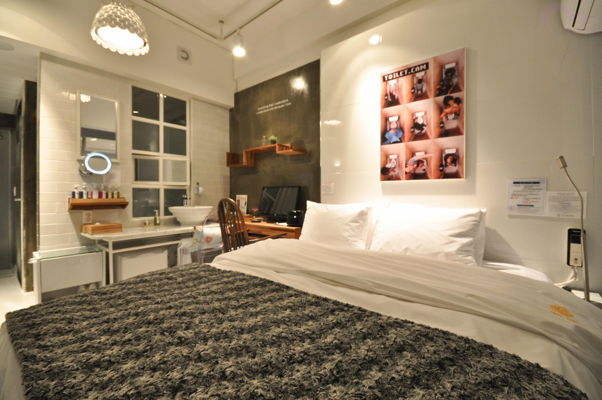 February Hotel Apsan Daegu Exterior photo