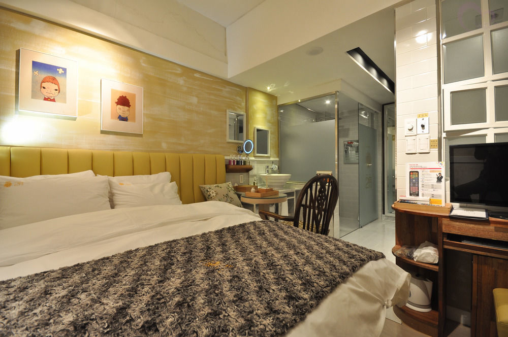 February Hotel Apsan Daegu Exterior photo